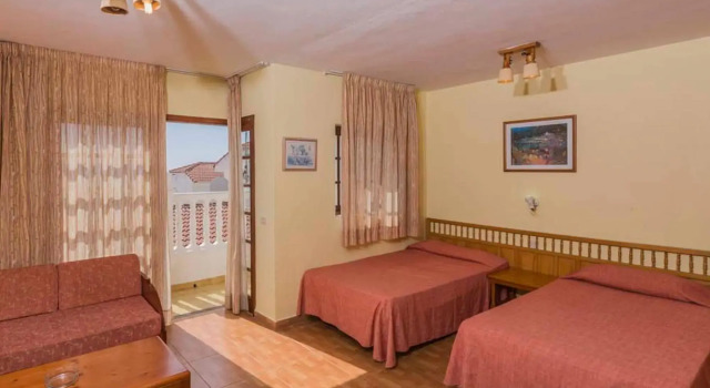 Inviting holiday home in Adeje with garden
