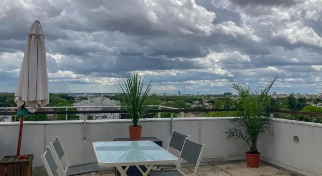 Апартаменты Proche Bordeaux Appartement 75 M2 Rooftop