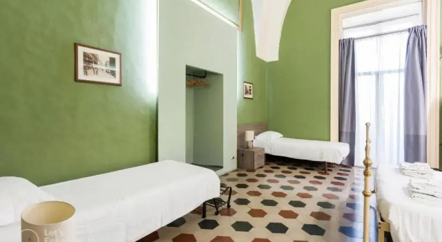Lets B&B, Забронировать Отель «постель и завтрак» Катания Сицилия, рядом с Парк Вилла Беллини