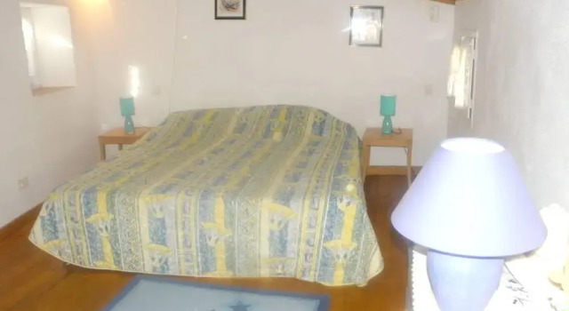 House With one Bedroom in Belgodère, With Enclosed Garden and Wifi, Varaa Hotelli Belgodere 