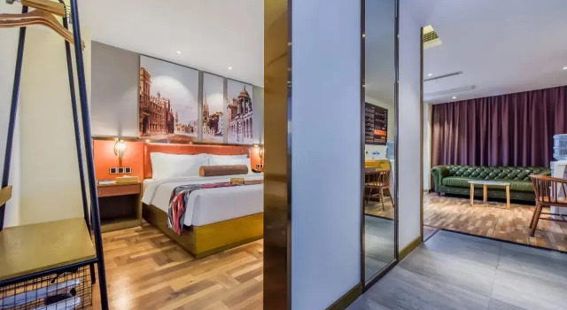 James Joyce Coffetel Chengdu Longquan Dongfang Huada Plaza, Boek Hotel Hotels in Chengdu met parkeren, Parkeren