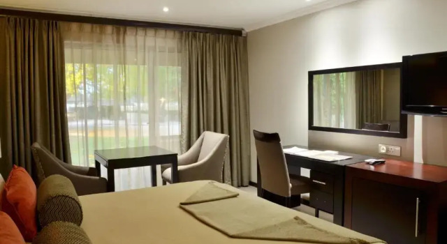 Двухместный номер Standard Cresta Rileys Hotel