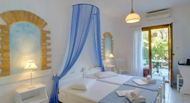 Двухместный номер Standard с красивым видом из окна Hotel Agnadi - Horefto