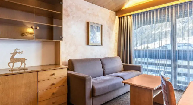 Residence Anda Appartamento 42, Забронировать Апартаменты/квартира Отели Поцца-ди-Фасса с бассейном, Бассейн