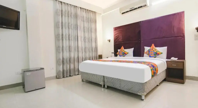 Номер Deluxe Fabhotel Rivlet Inn