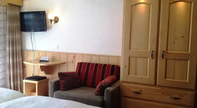Hotel City, Varaa Hotelli Taesch Zermatt