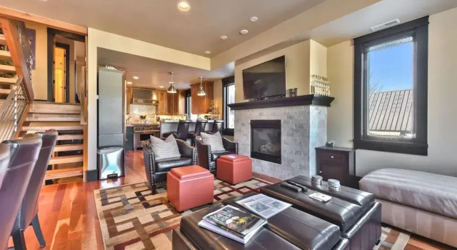 Park City Old Town Manor 4 Bedrooms 4 Bathrooms Home, Забронировать Отель Отели Парк-Сити 4 звезды, рядом с Skatepark, 4*