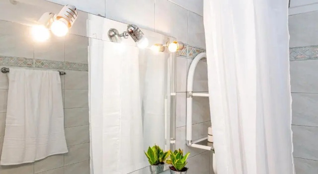 Апартаменты Laurel Heights Apartment