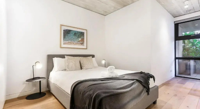 Stylish 1 bedroom retreat in trendy Surry Hills - 6 BRK