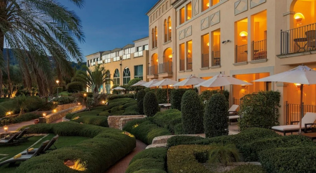 Номер Deluxe с видом на бассейн Steigenberger Hotel and Resort Camp de Mar