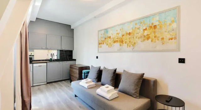 Апартаменты Amazing 2bd/6p apt With A/C - Bastille