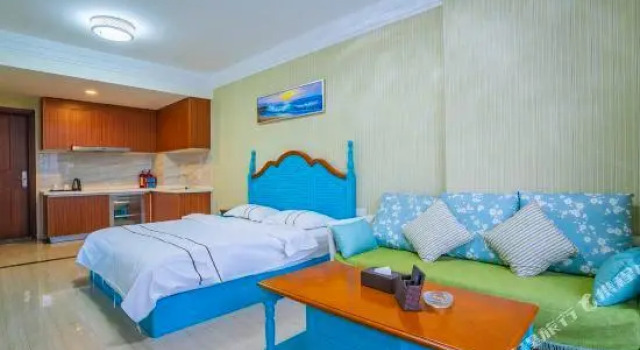 Lvxing Theme Apartment (Zhuhai Chengfeng Shuijingzuo)