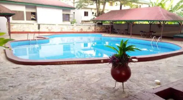 Rojo Hotel, Varaa Hotelli Nkawkaw Eastern region