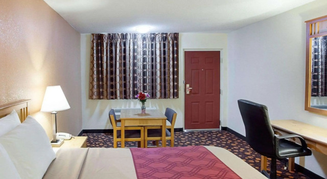 Двухместный номер Standard Econo Lodge Phillipsburg