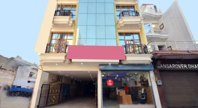 OYO 8423 Grand Park