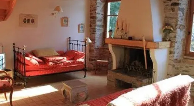 Château de Colombières sur Orb, Rezerwuj Hotel Colombières-sur-Orb Hérault