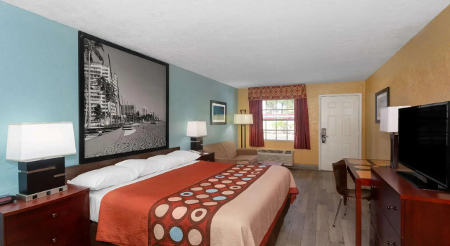 Двухместный номер Standard Super 8 by Wyndham Bradenton Sarasota Area
