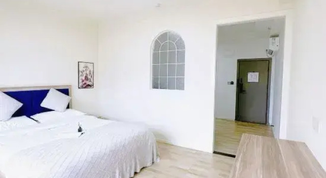 Люкс Huaxiong E-sports Homestay