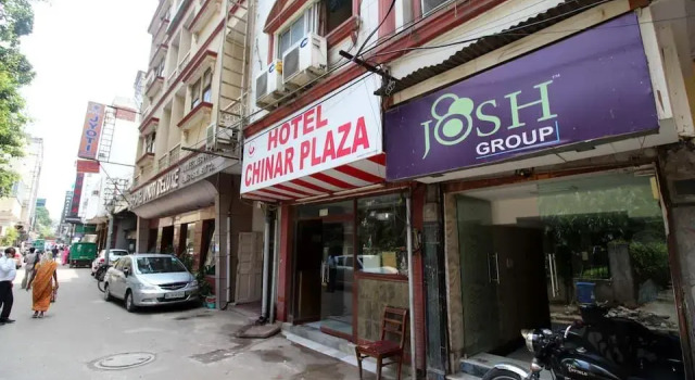 Hotel Chinar Plaza
