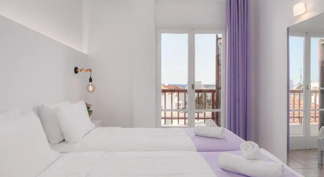 Двухместный номер Standard с балконом Venus Minimal Hotel