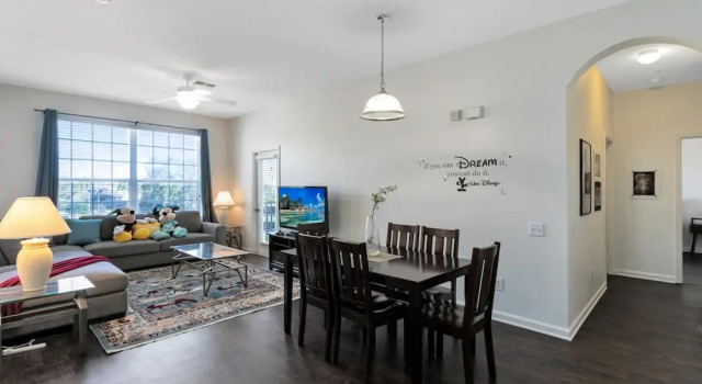 Windsor Palms 3 bed Condo in Gated Resort