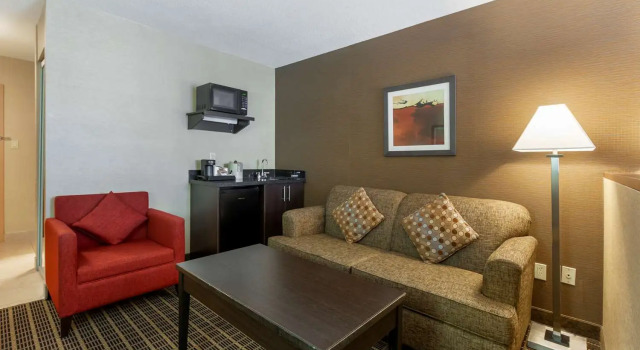 Двухместный полулюкс Executive Best Western Plus Burlington Inn & Suites
