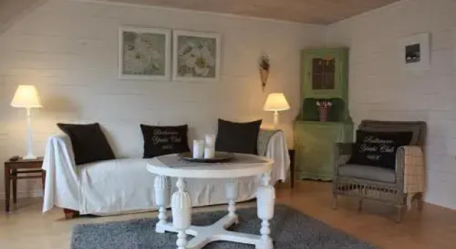 Hallagärde, Book Hotel  