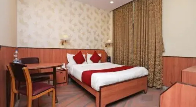 OYO Premium 059 Bishtupur, Book Hotel Bistupur 