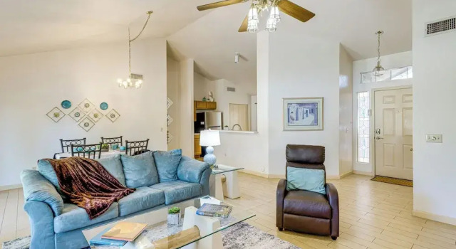Коттедж Southwest Getaway w/ Fenced Yard in Chandler!