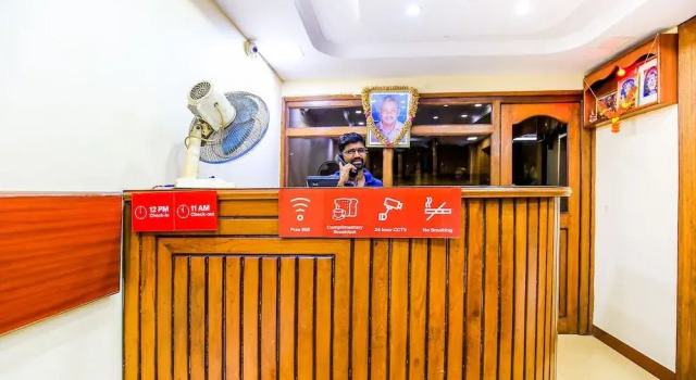 OYO 23035 Srinivas Residency