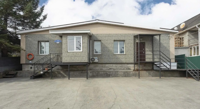 Cottage on Milogradovskaya, Buchen Sie Ferienhaus Villen in Region Primorje, Villa