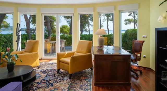 Awesome Home in Sibenik With Wifi and 3 Bedrooms, Забронировать Отель Отели в центре Ядрия, в центре