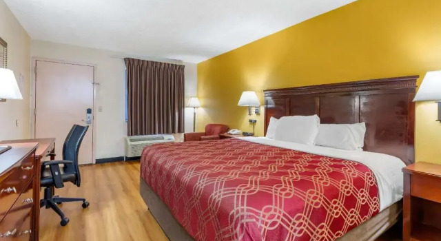 Четырёхместный номер Standard Americas Best Value Inn Laurel