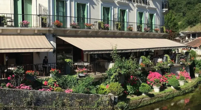 Hotel Restaurant Charbonnel