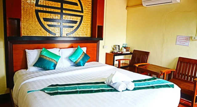 Chasa Rakthai Resort, Забронировать Курортный отель Ban Rak Thai Мэхонгсон
