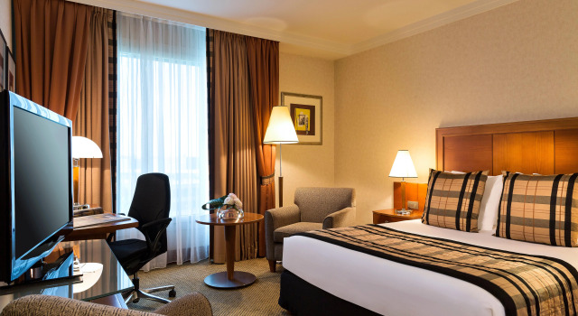 Crowne Plaza Brussels Airport, an IHG Hotel, Buchen Sie Hotel Hotels in Flemish Brabant mit Frühstück, Frühstück