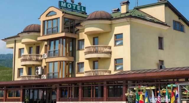 Motel West, Забронировать Мотель Отели Зеницы с парковкой, Парковка