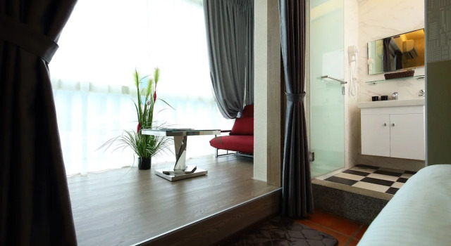 Двухместный номер Standard с балконом и с видом на горы White Palace B&B