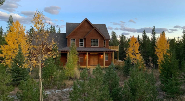 Коттедж с 4 комнатами с балконом 'rocky Bear Lodge' on 2 Acres Near Turquoise Lake