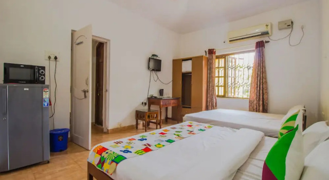 OYO 12666 Home Comfortable Studio Chogum Road, Забронировать Отель Альто-де-Порворим Северный Гоа, рядом с Торговый центр Mall De Goa