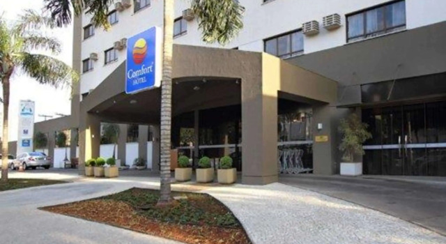 Comfort Hotel Goiânia, Забронировать Отель Отели Гояния с парковкой, рядом с Estacao Goiania Shopping Mall, Парковка