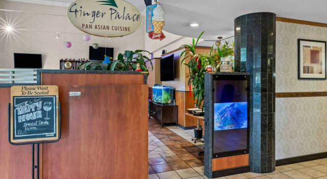 Ramada by Wyndham SeaTac Airport, Book Hotel Hoteller i SeaTac med pool, Swimmingpool