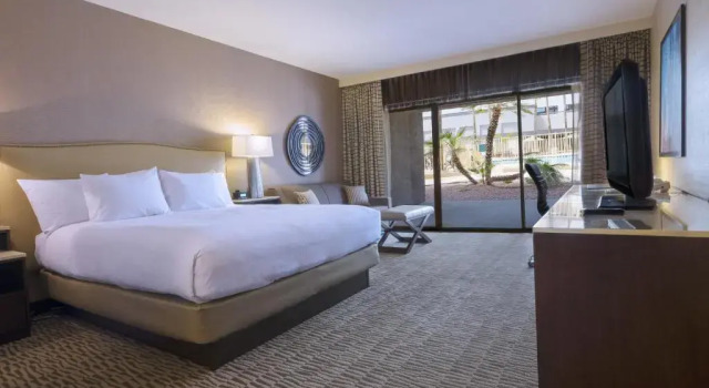 Двухместный номер Accessible Hilton Phoenix Airport
