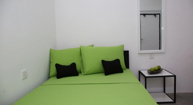 The Classic, Book Hotel Hoteller i Pelena med parkering, Parkering