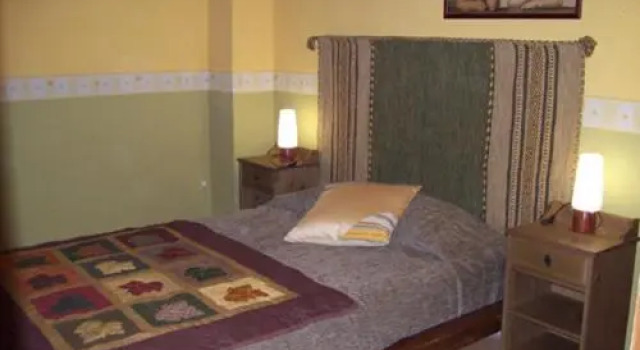 Mas La Riera, Book Hotel Campdevanol Ripolles