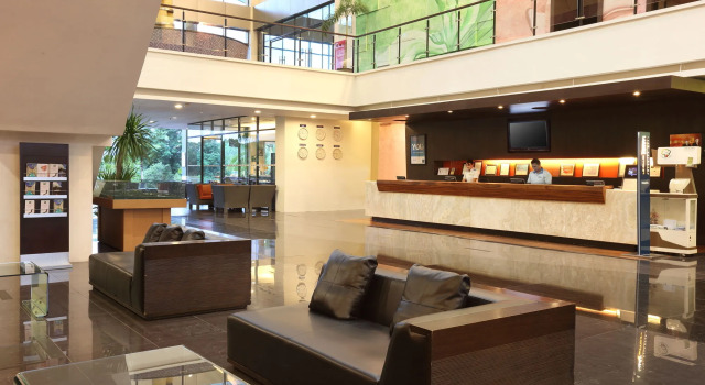 Novotel Manado Golf Resort & Convention Center, Varaa Hotelli All inclusive -hotellit kohteessa Sulawesi, All Inclusive
