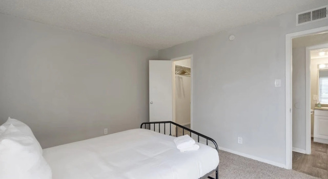 Spacious Midland Getaway, Book Hotel Midland Texas