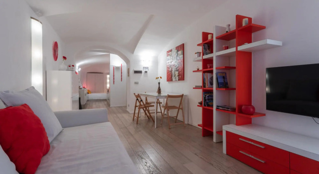 Red Studio Near Porta Nuova by Wonderful Italy