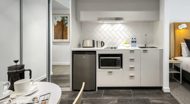 Двухместная студия Executive с балконом Quest Canberra City Walk