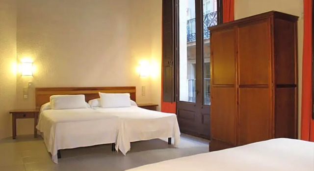 Семейный номер Standard Hotel Jaume I